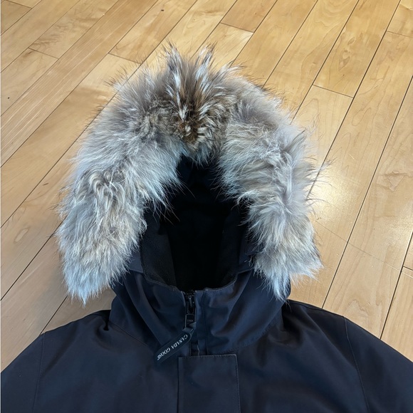 Canada Goose Victoria Parka - Picture 3 of 3